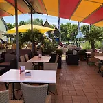 Szálloda Highway 3*