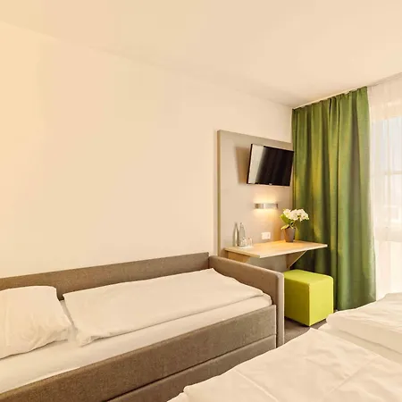 海威高速公路酒店 酒店 黑尔博尔茨海姆