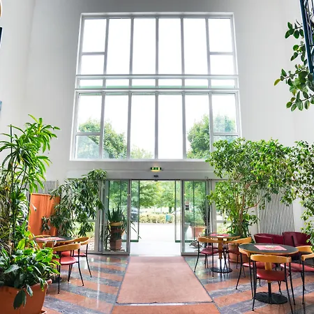 Highway Ξενοδοχείο 3*