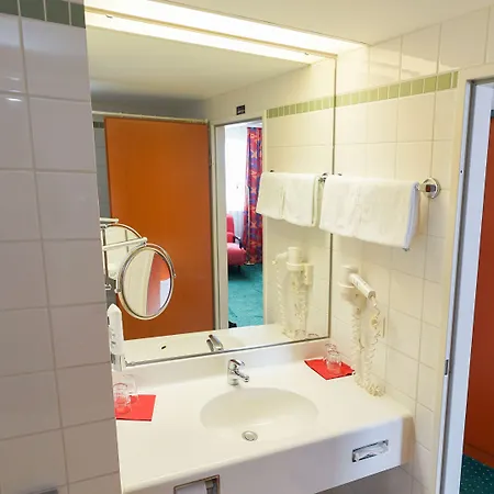 Highway Ξενοδοχείο 3*