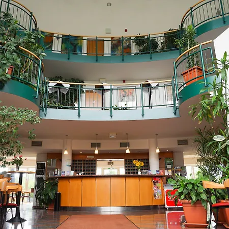 Ξενοδοχείο Highway 3*