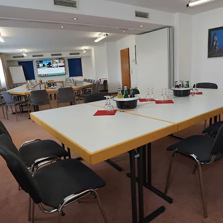 Ξενοδοχείο Highway 3*