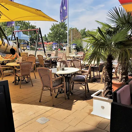 海威高速公路酒店 酒店 3*