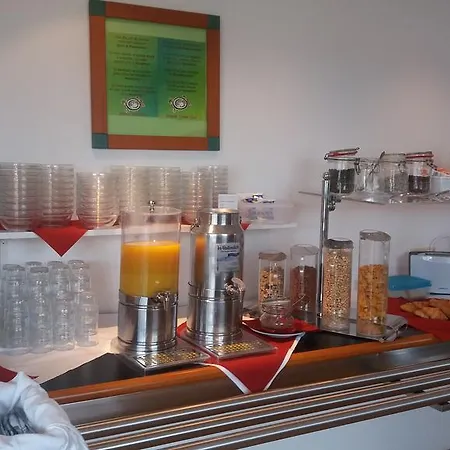 Highway Ξενοδοχείο 3*