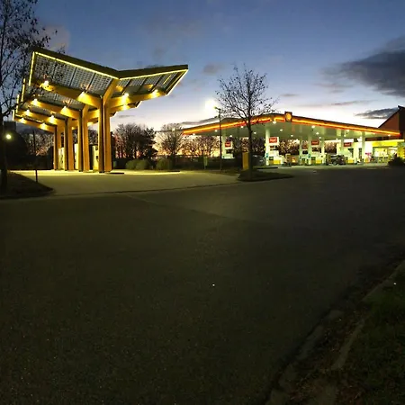 Ξενοδοχείο Highway 3*