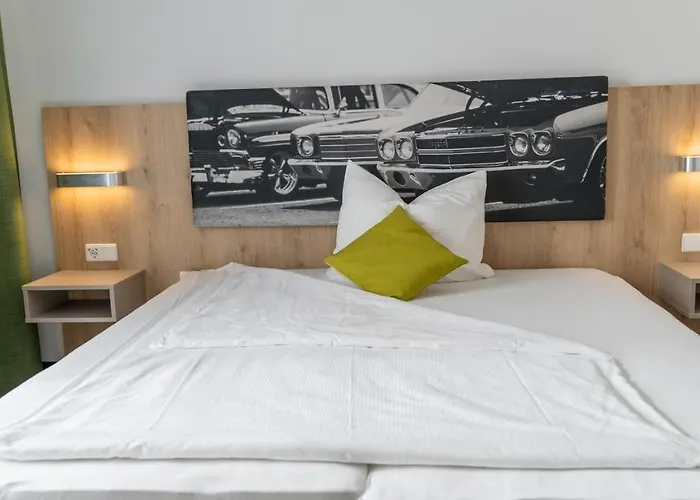 فندق هاي وي