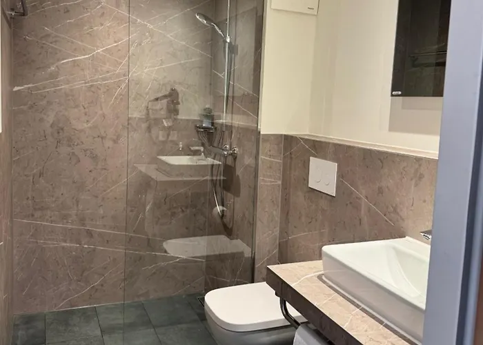 فندق هاي وي 3*