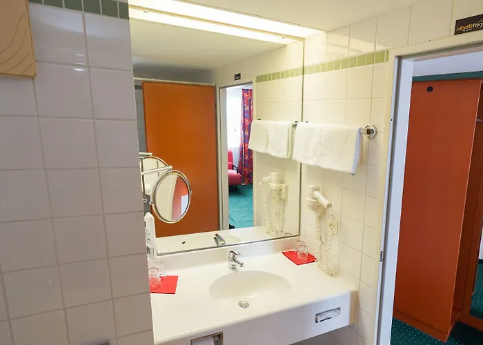 هاي وي فندق 3*